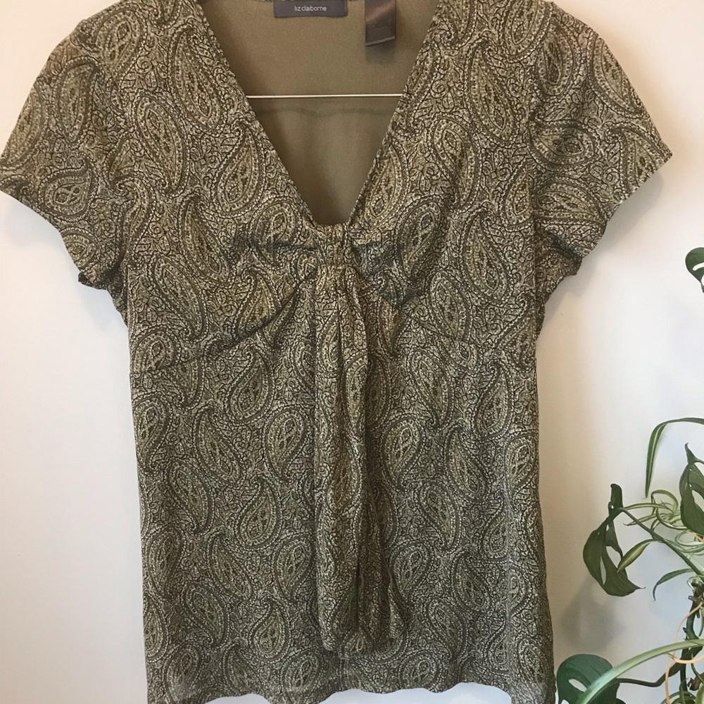 Elegant Paisley V-Neck Top